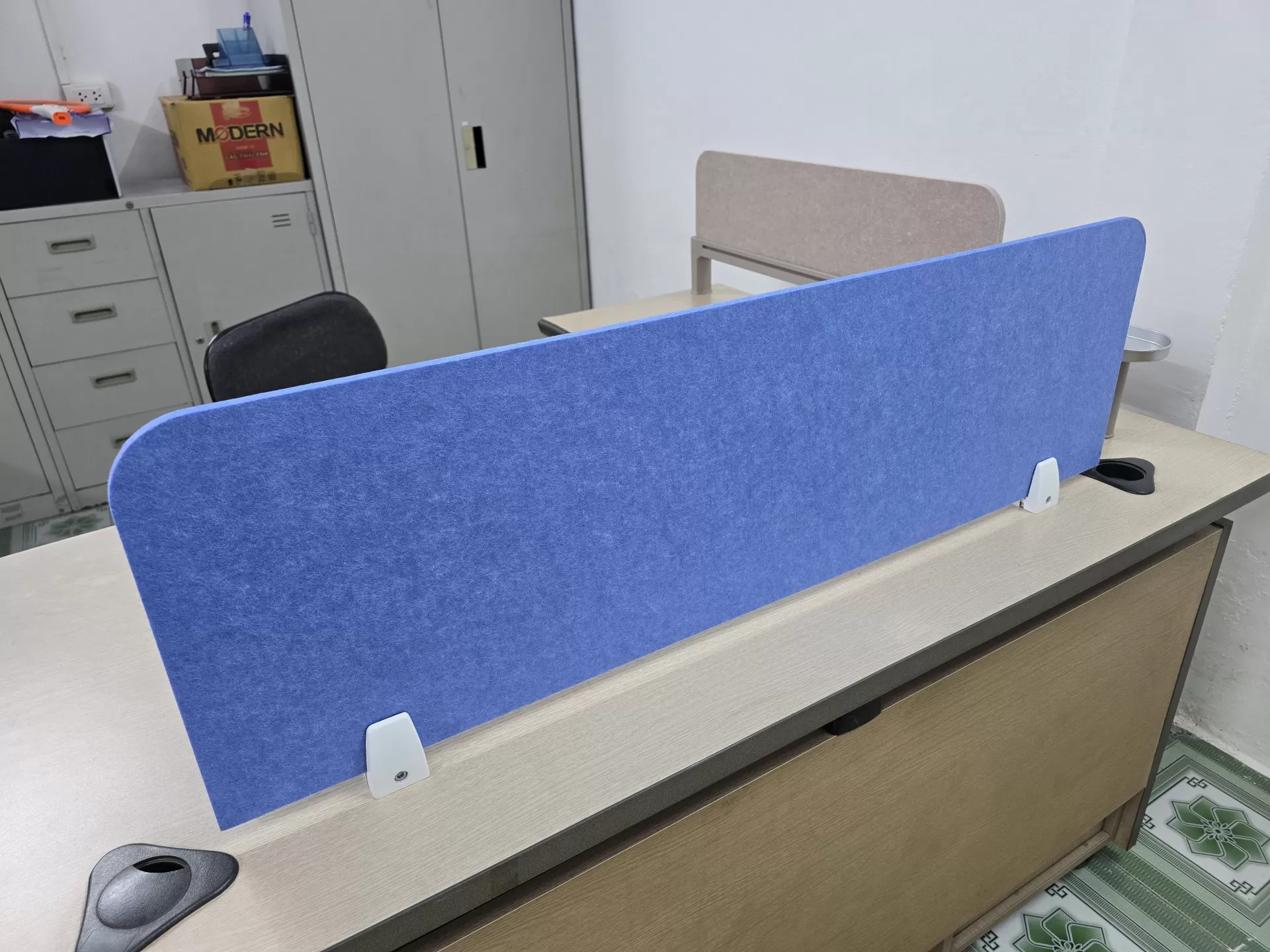 Thị trường vách ngăn văn phòng không chết, mà đang bước vào giai đoạn tái cấu trúc mạnh mẽ.