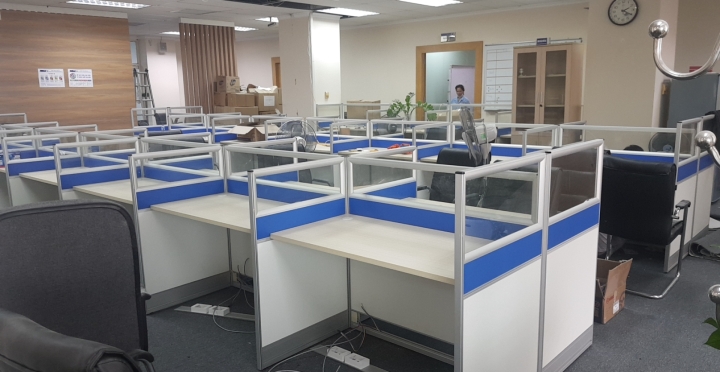 Tại sao cần phải phân vùng bằng vách ngăn văn phòng